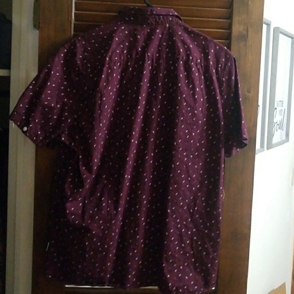 Perry Ellis Button Down - Picture 4 of 4